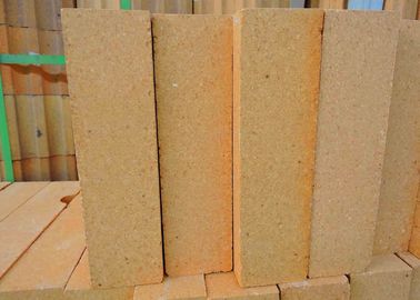 Standard Shape Fire Clay Bricks High Strength , 30%-48% Al2O3 Content